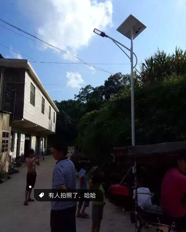 广西百色新农村太阳能路灯工程案例